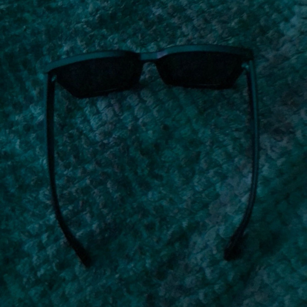 Sunglasses - Picture 6 of 8